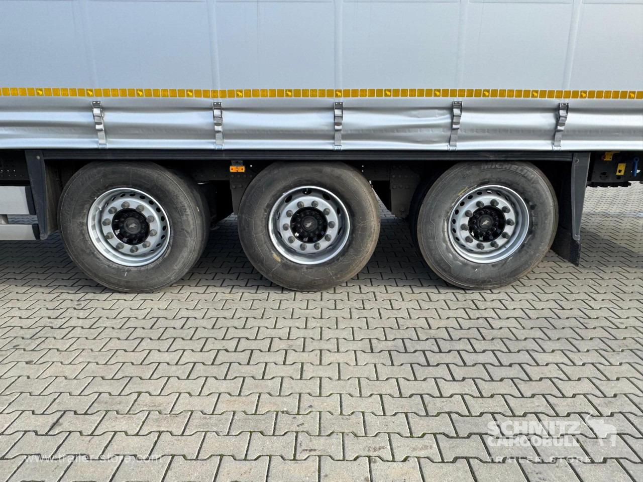 SCHMITZ Curtainsider Standard лизинг SCHMITZ Curtainsider Standard: фото 10 SCHMITZ Curtainsider Standard лизинг SCHMITZ Curtainsider Standard: фото 10