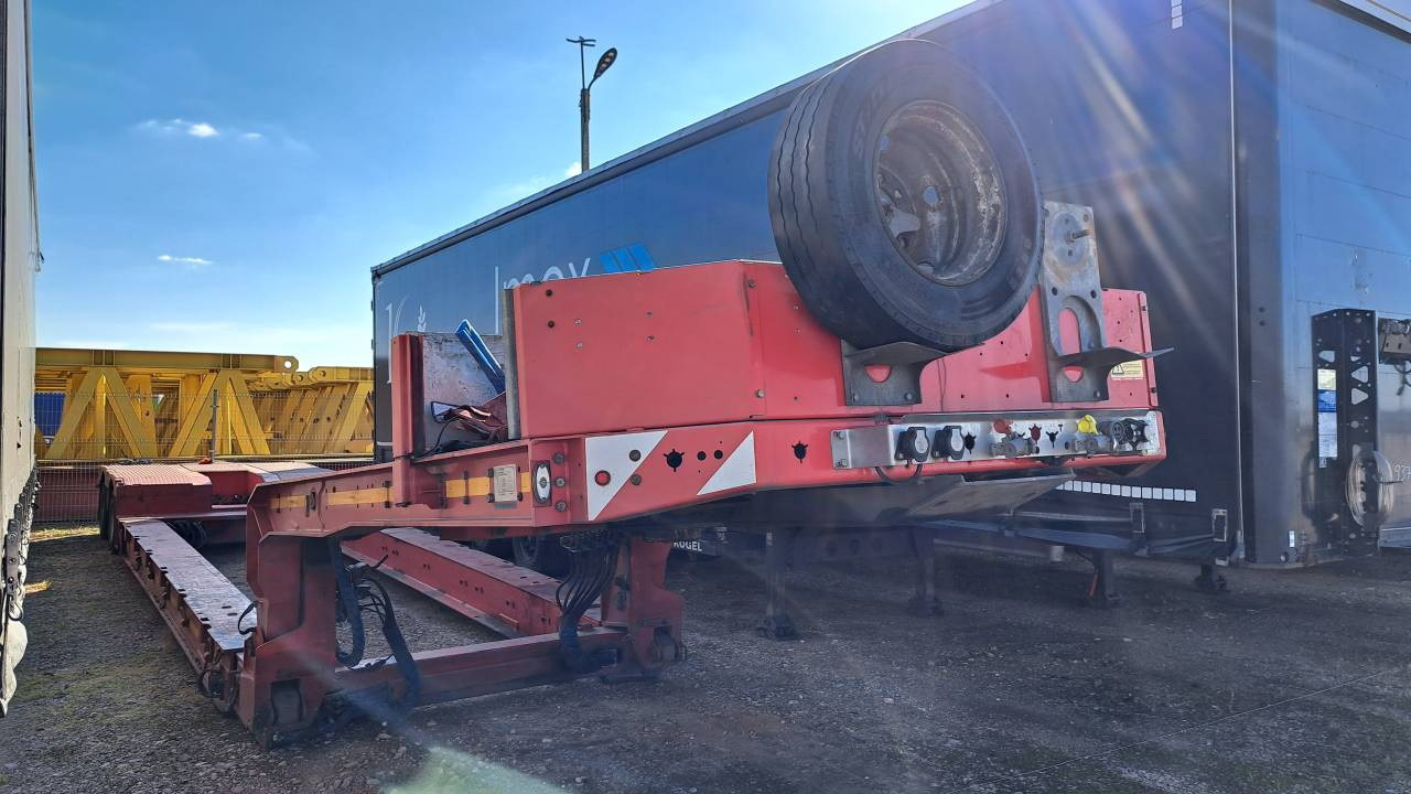 FAYMONVILLE MEGAMAX F-S42 / steering axles / Extendable - Низкорамный полуприцеп: фото 2 FAYMONVILLE MEGAMAX F-S42 / steering axles / Extendable - Низкорамный полуприцеп: фото 2