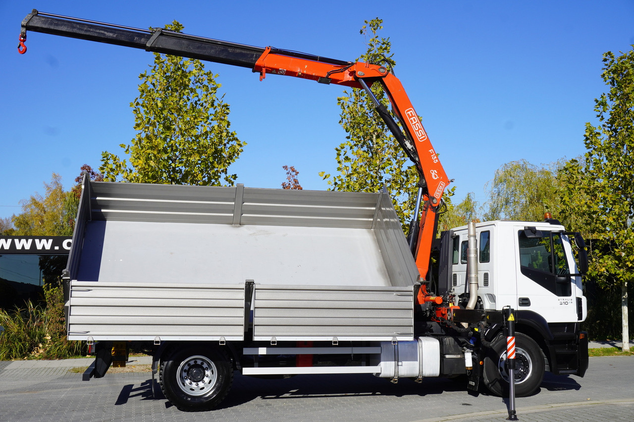 Самосвал, Автоманипулятор IVECO Stralis 310 E6 / NEW 3-sided tipper / Fassi F135 crane with remote control: фото 10