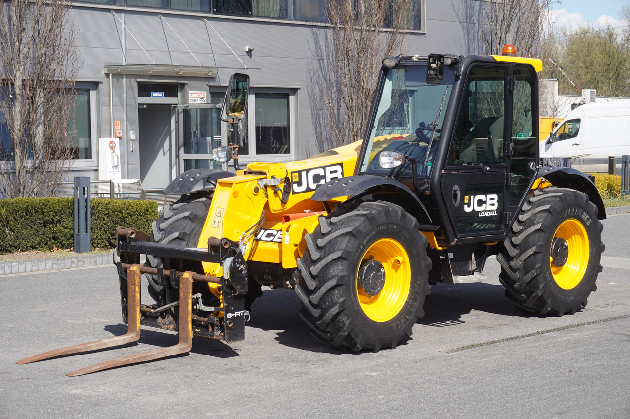 JCB 526-56 AGRI Plus / 5.6 m telescopic loader / joystick - Телескопический фронтальный погрузчик: фото 3 JCB 526-56 AGRI Plus / 5.6 m telescopic loader / joystick - Телескопический фронтальный погрузчик: фото 3