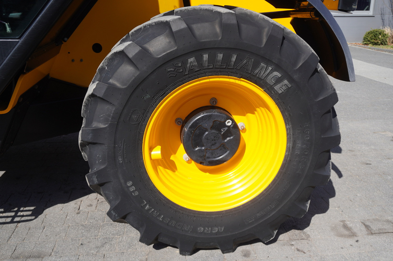 Телескопический фронтальный погрузчик JCB 526-56 AGRI Plus / 5.6 m telescopic loader / joystick: фото 14
