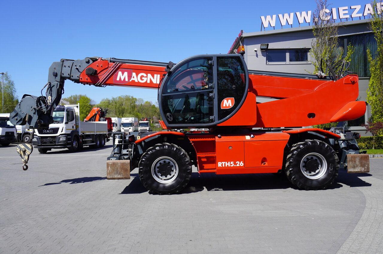 MAGNI RTH 5.26 telescopic loader / Range 26 m / load cap 5000 kg / Remote control - Телескопический погрузчик: фото 3 MAGNI RTH 5.26 telescopic loader / Range 26 m / load cap 5000 kg / Remote control - Телескопический погрузчик: фото 3
