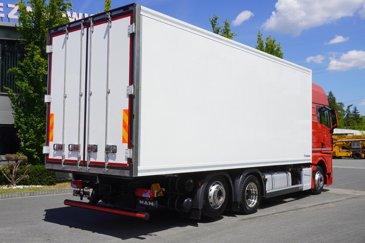 MAN GX 26.510 / 2022 / NEW Krone bitemperature refrigerated truck / Carrier Supra 850 MT / 4 units - Рефрижератор: фото 5 MAN GX 26.510 / 2022 / NEW Krone bitemperature refrigerated truck / Carrier Supra 850 MT / 4 units - Рефрижератор: фото 5