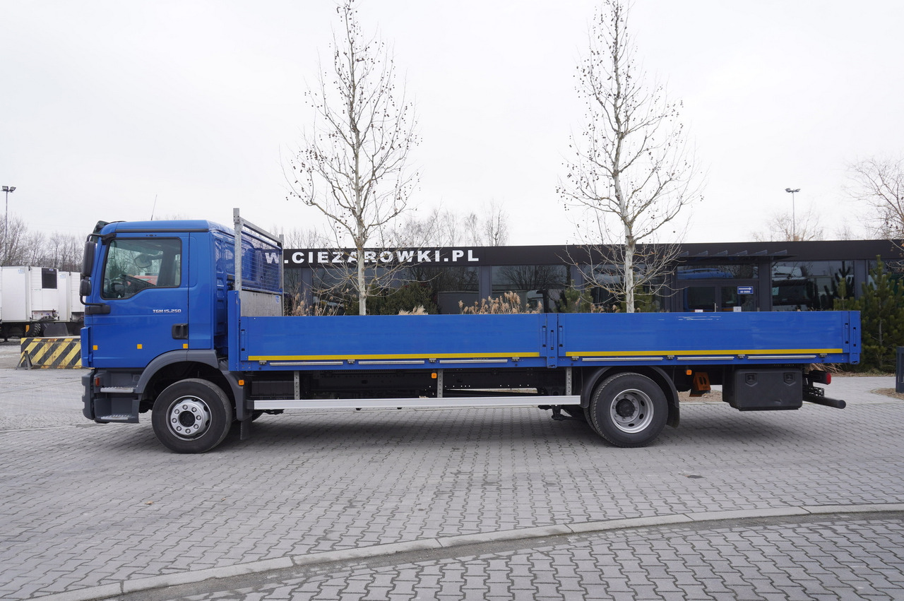MAN TGM 15.250 / 160,000 km! / 2021 / Flatbed 18 EPAL / 8.8 t capacity - Грузовик бортовой/ Платформа: фото 2 MAN TGM 15.250 / 160,000 km! / 2021 / Flatbed 18 EPAL / 8.8 t capacity - Грузовик бортовой/ Платформа: фото 2