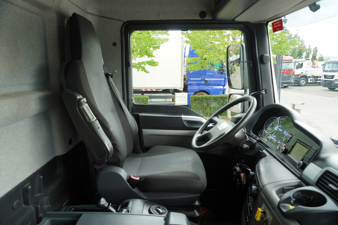 Ассенизатор MAN TGM 26.340 E6 / RIVARD sewage cleaner 11.8 m3 / 170 tho. km / steered axle: фото 34