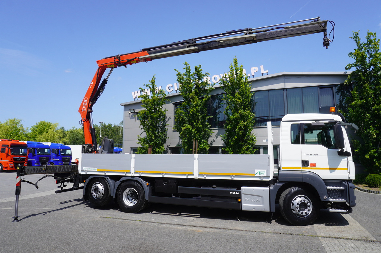 MAN TGS 26.360 Flatbed / Fassi F175 7.7 T / steered 3rd axle - Грузовик бортовой/ Платформа, Автоманипулятор: фото 4 MAN TGS 26.360 Flatbed / Fassi F175 7.7 T / steered 3rd axle - Грузовик бортовой/ Платформа, Автоманипулятор: фото 4
