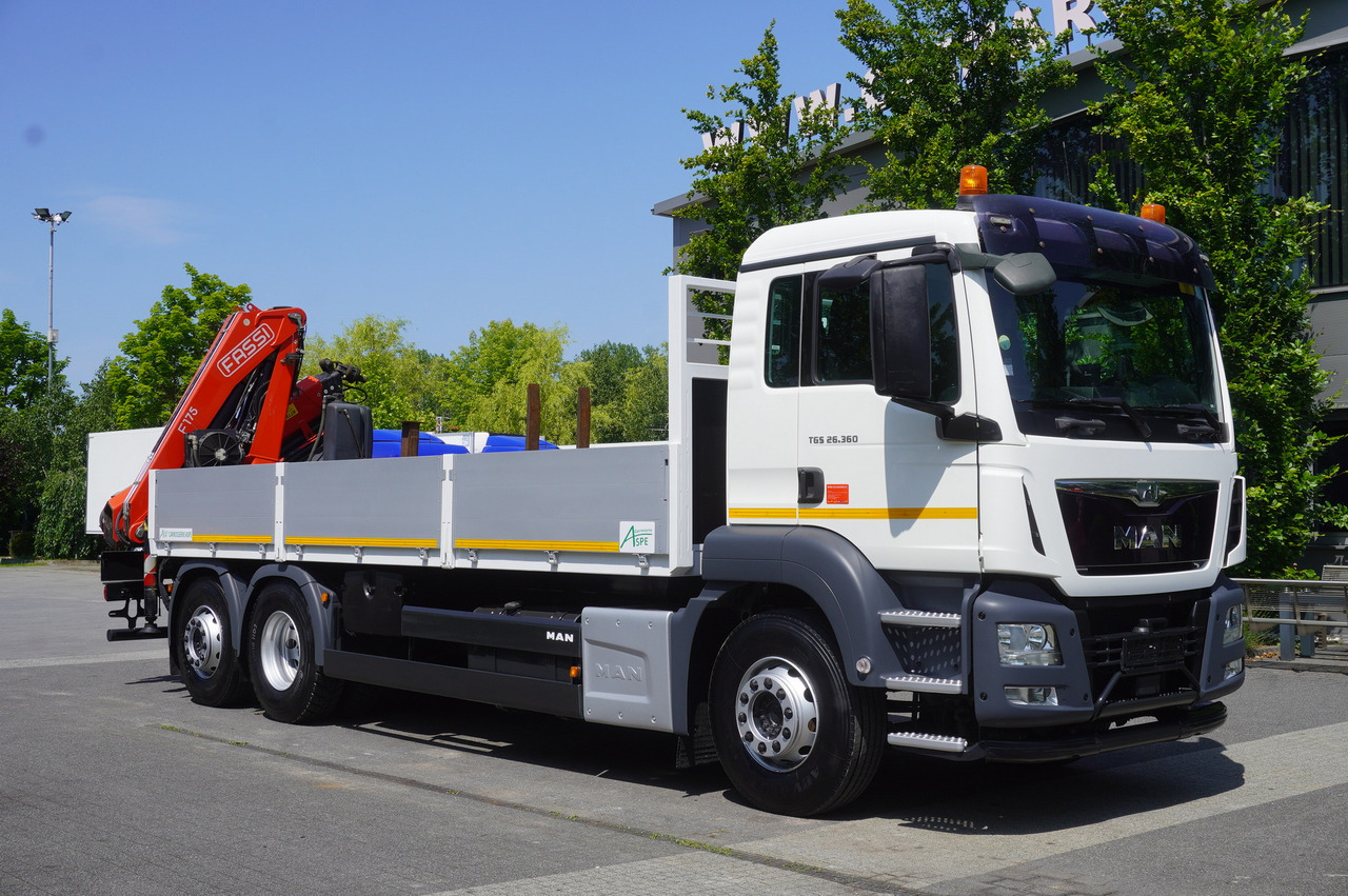 MAN TGS 26.360 Flatbed / Fassi F175 7.7 T / steered 3rd axle - Грузовик бортовой/ Платформа, Автоманипулятор: фото 2 MAN TGS 26.360 Flatbed / Fassi F175 7.7 T / steered 3rd axle - Грузовик бортовой/ Платформа, Автоманипулятор: фото 2
