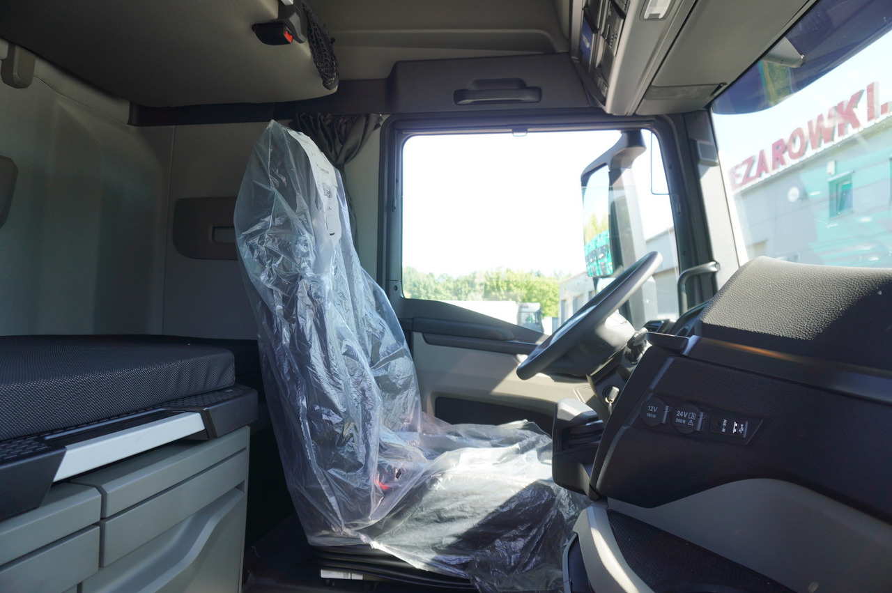 Грузовик с закрытым кузовом MAN TGX 26.480 6×2-2 LL CH NEW / 19 EPAL box / New Wecon walkthrough box trailer 19 EPAL / 2025.06 !!!: фото 29
