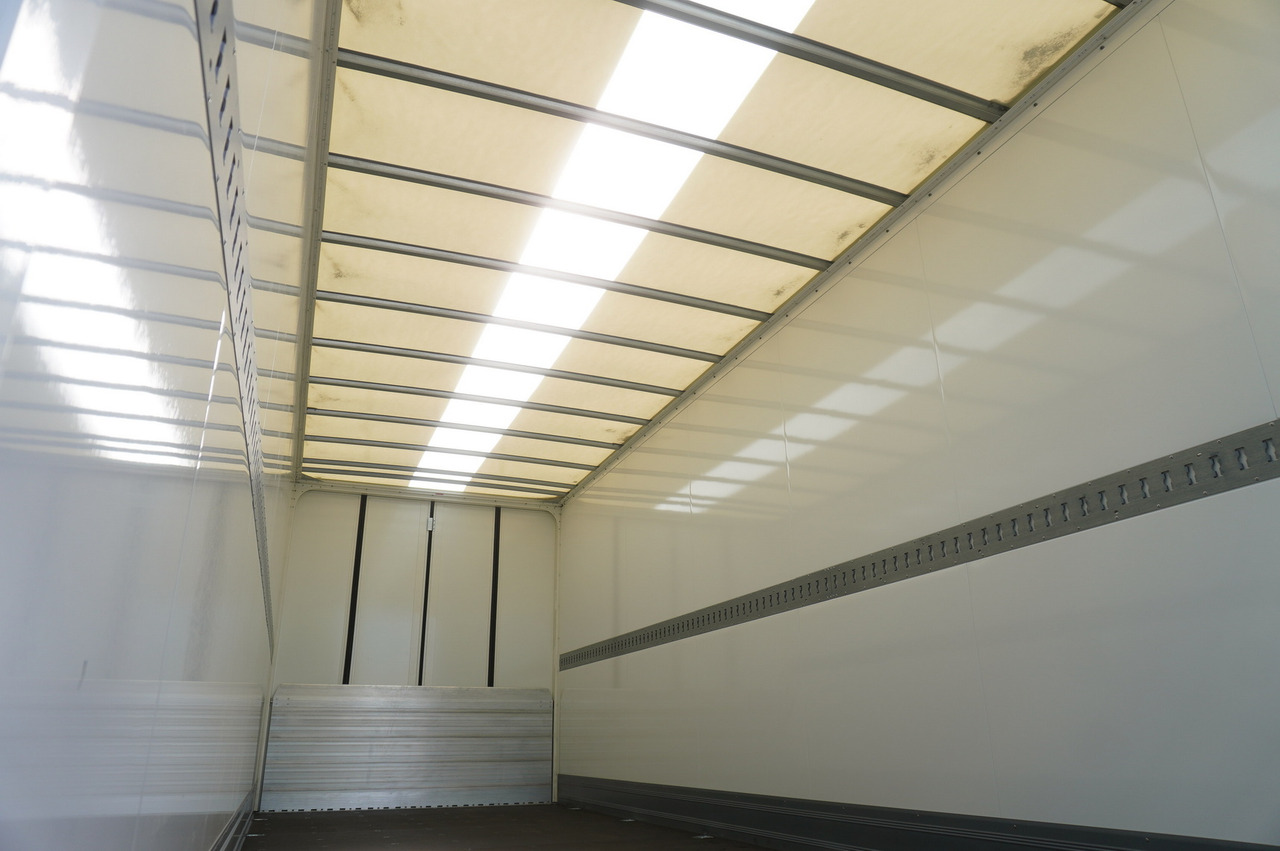 Грузовик с закрытым кузовом MAN TGX 26.480 6×2-2 LL CH NEW / 19 EPAL box / New Wecon walkthrough box trailer 19 EPAL / 2025.06 !!!: фото 6