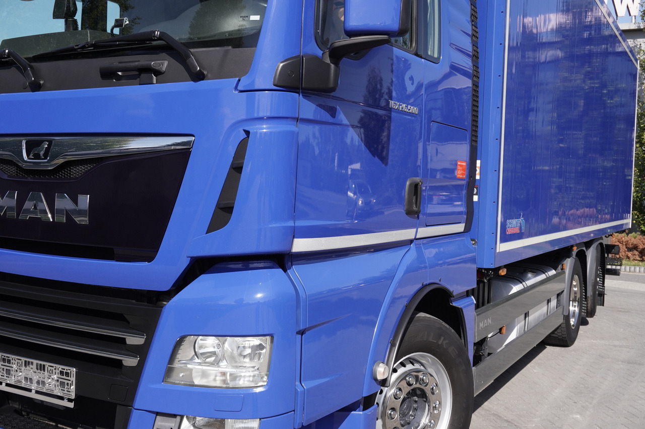 Рефрижератор MAN TGX 26.500 E6 XXL / Schmitz 19 pallets / Thermoking / steering axle: фото 28 Рефрижератор MAN TGX 26.500 E6 XXL / Schmitz 19 pallets / Thermoking / steering axle: фото 28