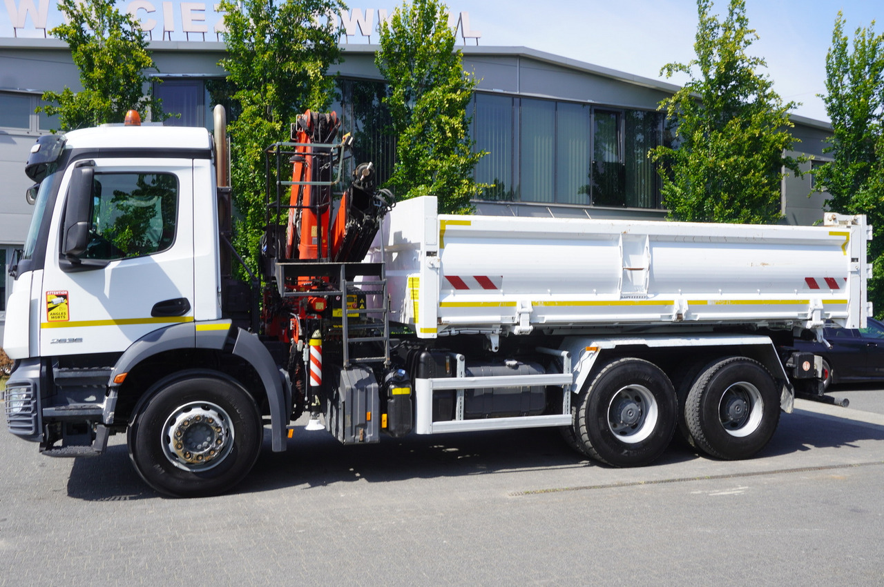 MERCEDES-BENZ AROCS 2636 / Fassi F155A.0.22 crane 6t / 120 tho. km / 3-sided dump truck / 2 x Bordmatic - Грузовик бортовой/ Платформа, Автоманипулятор: фото 4 MERCEDES-BENZ AROCS 2636 / Fassi F155A.0.22 crane 6t / 120 tho. km / 3-sided dump truck / 2 x Bordmatic - Грузовик бортовой/ Платформа, Автоманипулятор: фото 4