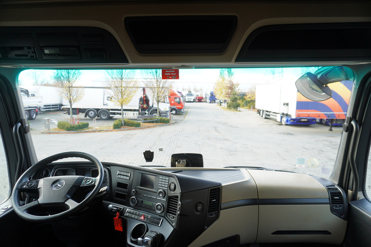 Тентованный грузовик MERCEDES-BENZ Actros 1835 E6 4×2 / Curtainsider 21 pallets / tail lift 1.5t: фото 15