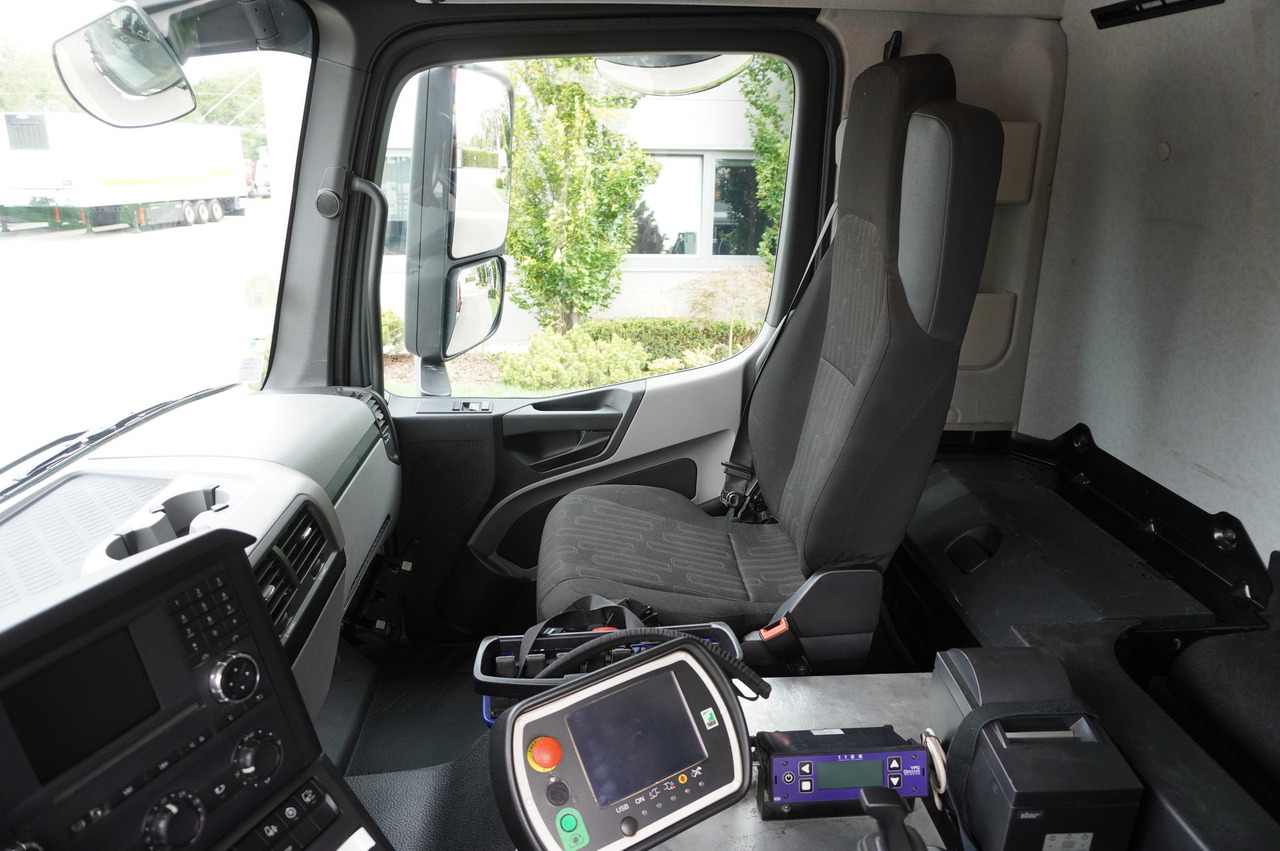 Мусоровоз MERCEDES-BENZ Antos 3240 8x2 / Tajfun 5T crane / Farid Industries garbage truck/ 3 steered axles: фото 13