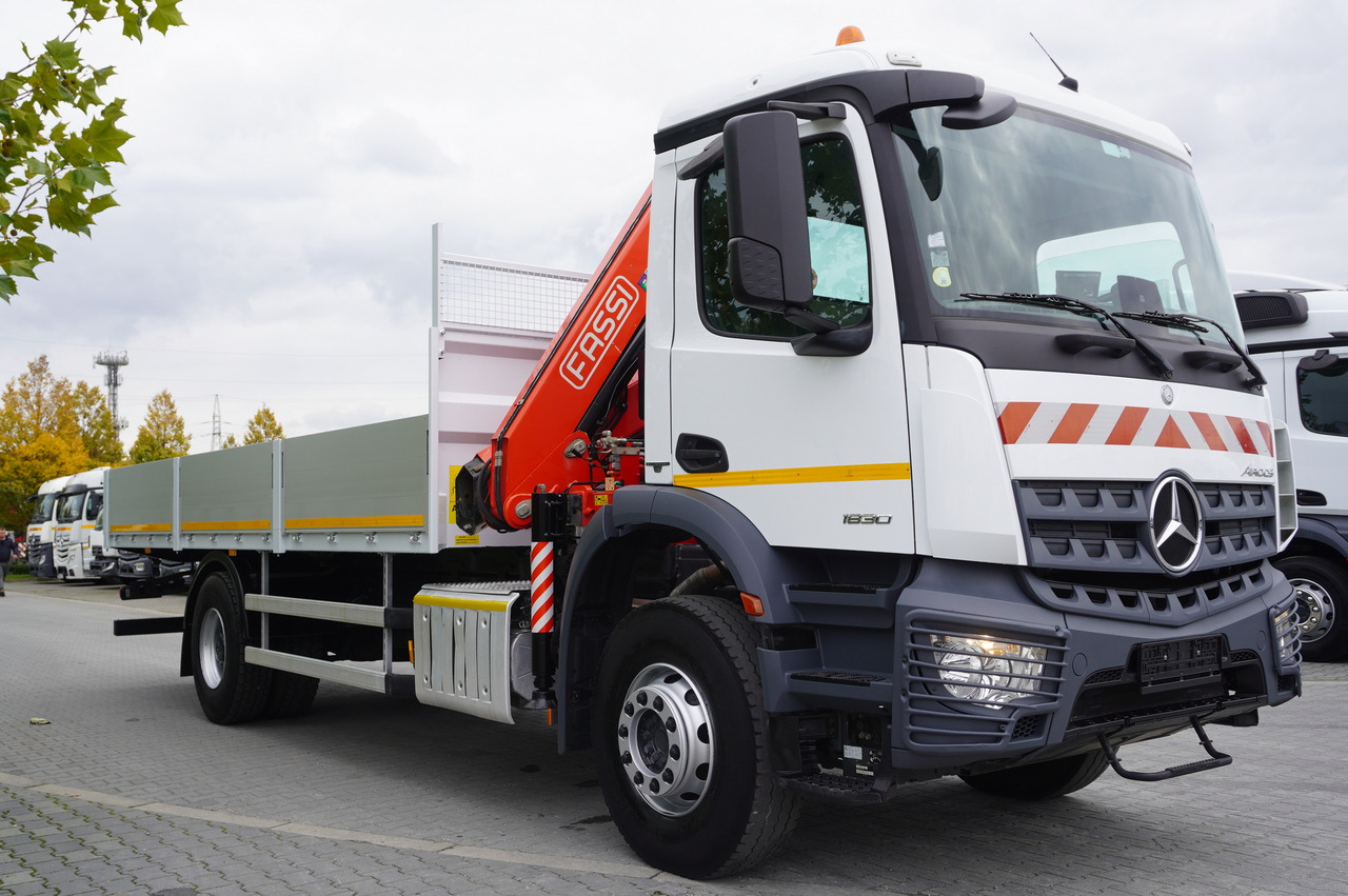 MERCEDES-BENZ Arocs 1830 / Flatbed 16 EPAL / HDS Fassi 155 / Reach 8 m / Load capacity 6160 kg - Грузовик бортовой/ Платформа, Автоманипулятор: фото 2 MERCEDES-BENZ Arocs 1830 / Flatbed 16 EPAL / HDS Fassi 155 / Reach 8 m / Load capacity 6160 kg - Грузовик бортовой/ Платформа, Автоманипулятор: фото 2