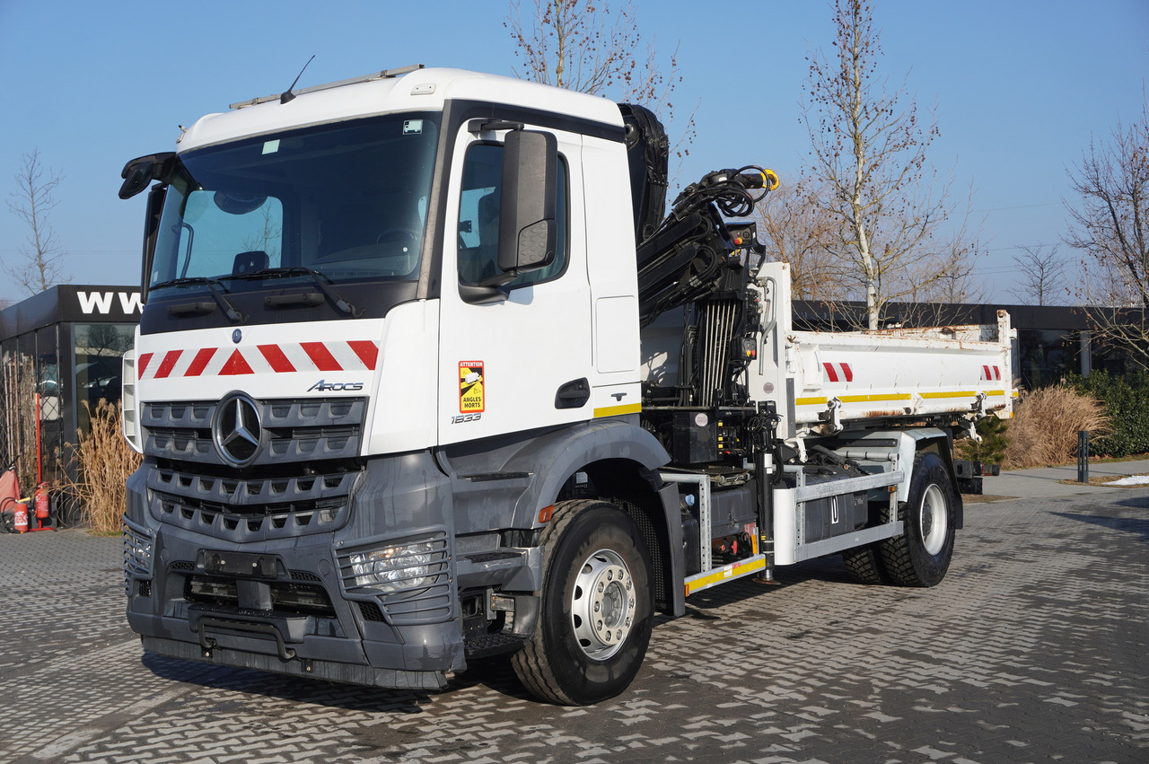 MERCEDES-BENZ Arocs 1833 / 87,000 km!!! / Hds HIAB X-DUO 128 B-2 / three-sided tipper - Грузовик бортовой/ Платформа, Автоманипулятор: фото 3 MERCEDES-BENZ Arocs 1833 / 87,000 km!!! / Hds HIAB X-DUO 128 B-2 / three-sided tipper - Грузовик бортовой/ Платформа, Автоманипулятор: фото 3