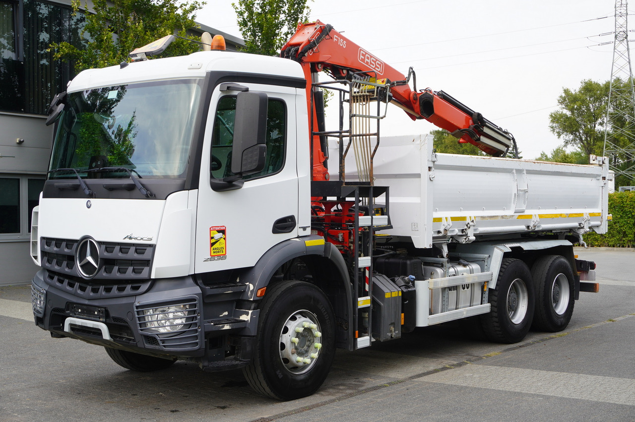MERCEDES-BENZ Arocs 2636 / 6x4 / HDS Fassi / 3-Way Tipper / Bortmatic - Самосвал, Автоманипулятор: фото 4 MERCEDES-BENZ Arocs 2636 / 6x4 / HDS Fassi / 3-Way Tipper / Bortmatic - Самосвал, Автоманипулятор: фото 4