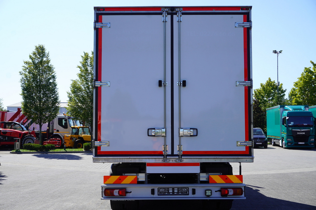 MERCEDES-BENZ Atego 1223 / Bitemperature Refrigerator 12 EPAL / Full ADR / Sleeper cab / 175 tho. km - Рефрижератор: фото 4 MERCEDES-BENZ Atego 1223 / Bitemperature Refrigerator 12 EPAL / Full ADR / Sleeper cab / 175 tho. km - Рефрижератор: фото 4