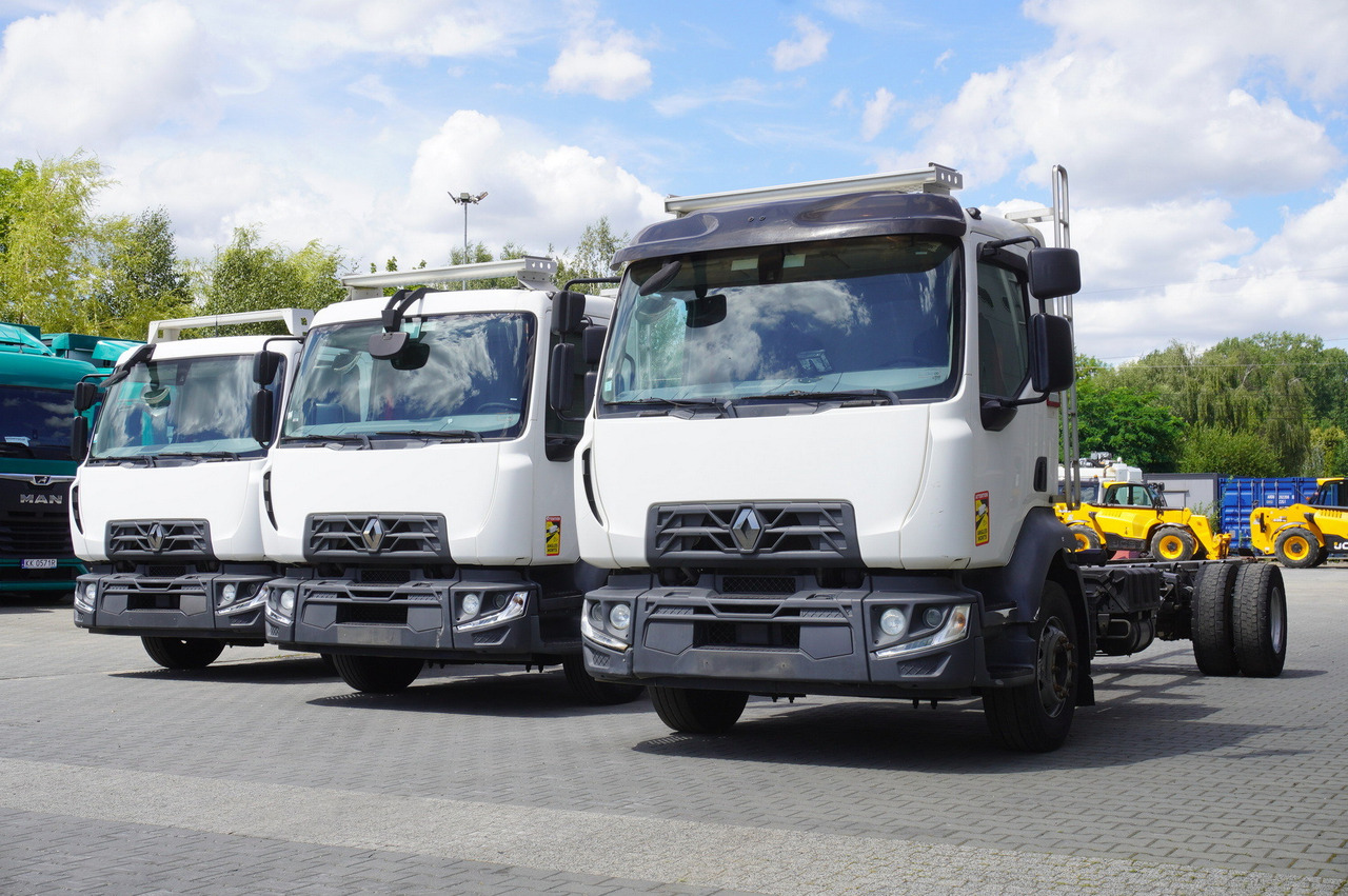 RENAULT D16 / Chassis 7.5 m / Differential lock / 170 tho. km / 3 units - Грузовик-контейнеровоз/ Сменный кузов: фото 4 RENAULT D16 / Chassis 7.5 m / Differential lock / 170 tho. km / 3 units - Грузовик-контейнеровоз/ Сменный кузов: фото 4