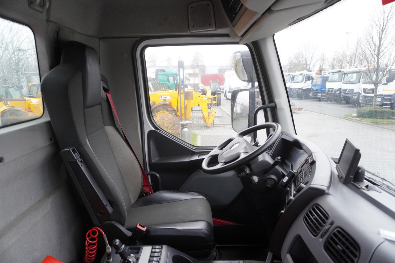 Автоманипулятор RENAULT RENAULT C280 DTI 8 / FASSI crane 5.6 T / 560 MTH / range 8 m / Flatbed 15 EPAL: фото 22 Автоманипулятор RENAULT RENAULT C280 DTI 8 / FASSI crane 5.6 T / 560 MTH / range 8 m / Flatbed 15 EPAL: фото 22