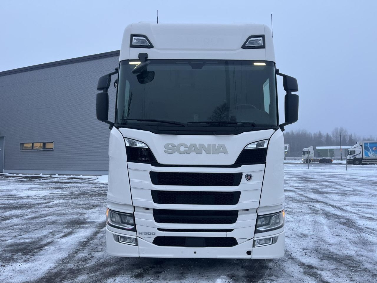 SCANIA R500 / Truck chassis / Retarder / Sleeper cab / Several units - Грузовик-шасси: фото 4 SCANIA R500 / Truck chassis / Retarder / Sleeper cab / Several units - Грузовик-шасси: фото 4