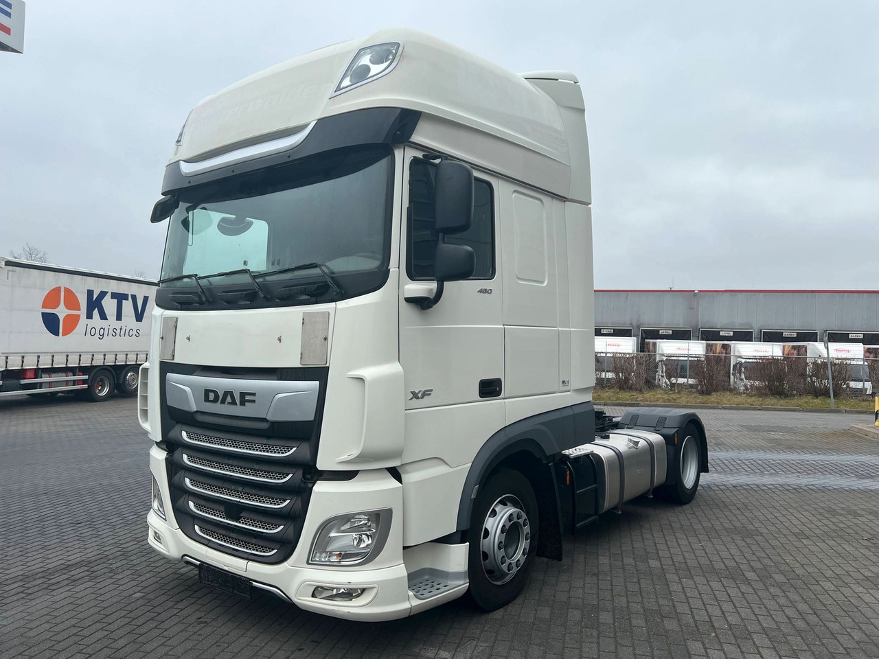 DAF XF 480 FT SSC LowDeck MX-Engine Brake Standklima - Тягач: фото 2 DAF XF 480 FT SSC LowDeck MX-Engine Brake Standklima - Тягач: фото 2