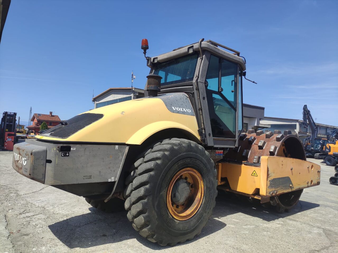 VOLVO SD190DX - Комбинированный каток: фото 2 VOLVO SD190DX - Комбинированный каток: фото 2