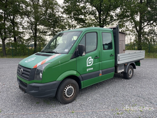 2015 Volkswagen Crafter 4x2 Crew Cab Flatbed Truck - Грузовик бортовой/ Платформа: фото 1 2015 Volkswagen Crafter 4x2 Crew Cab Flatbed Truck - Грузовик бортовой/ Платформа: фото 1