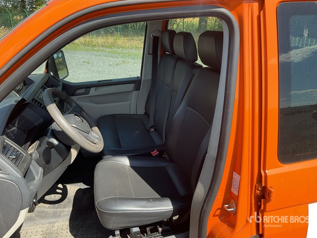 2019 Volkswagen T6 Transporter 4x2 Crew Cab Flatbed Truck - Грузовик бортовой/ Платформа: фото 5 2019 Volkswagen T6 Transporter 4x2 Crew Cab Flatbed Truck - Грузовик бортовой/ Платформа: фото 5