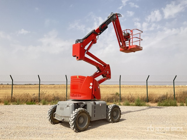 2007 Haulotte HA12PX 4WD Diesel Articulating Boom Lift - Коленчатый подъемник: фото 2 2007 Haulotte HA12PX 4WD Diesel Articulating Boom Lift - Коленчатый подъемник: фото 2