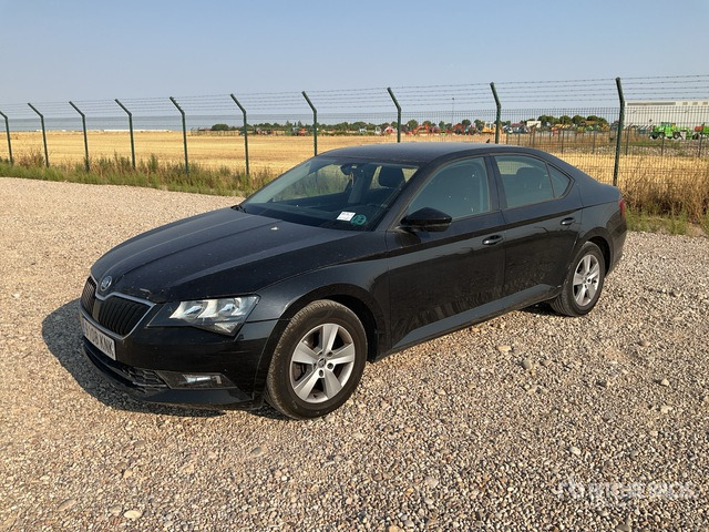 2018 Skoda Superb Automobile - Легковой автомобиль: фото 2 2018 Skoda Superb Automobile - Легковой автомобиль: фото 2