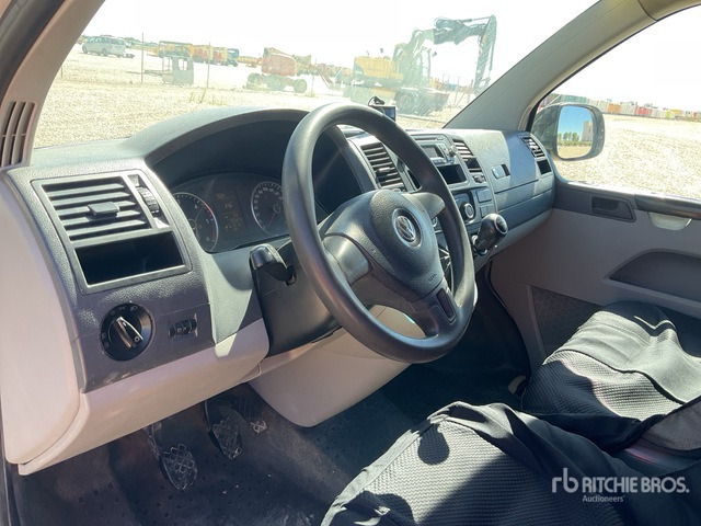 2012 Volkswagen Transporter TDI Motion Cargo Van - Лёгкий коммерческий автомобиль: фото 5 2012 Volkswagen Transporter TDI Motion Cargo Van - Лёгкий коммерческий автомобиль: фото 5