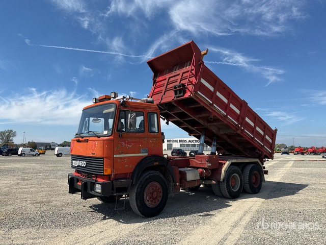 1988 Iveco 330-30 6x4 T/A Dump Truck - Самосвал: фото 1 1988 Iveco 330-30 6x4 T/A Dump Truck - Самосвал: фото 1