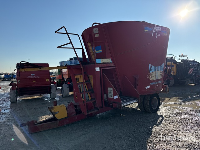 1993 AGM W14 Feed Wagon - Кормораздатчик: фото 1 1993 AGM W14 Feed Wagon - Кормораздатчик: фото 1