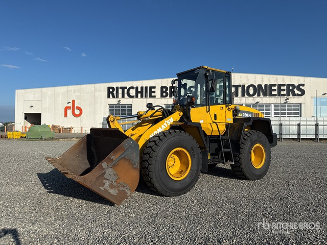 2003 Komatsu WA250-5 Pala gommata - Колёсный погрузчик: фото 2 2003 Komatsu WA250-5 Pala gommata - Колёсный погрузчик: фото 2