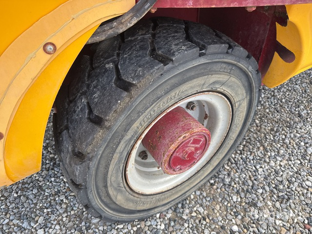 2004 Unifast Vantage 170 Feed Grinder - Кормораздатчик: фото 4 2004 Unifast Vantage 170 Feed Grinder - Кормораздатчик: фото 4