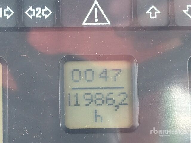 2007 Fendt 412 (Inoperable) 4WD Tractor - Трактор: фото 4 2007 Fendt 412 (Inoperable) 4WD Tractor - Трактор: фото 4