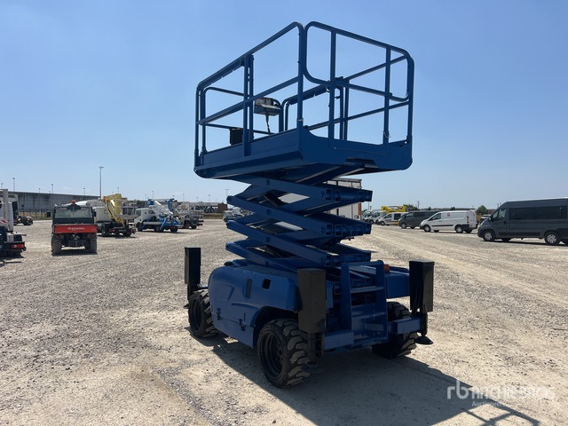 2007 Haulotte Compact 12DX D Scissor Lift - Ножничный подъемник: фото 4 2007 Haulotte Compact 12DX D Scissor Lift - Ножничный подъемник: фото 4