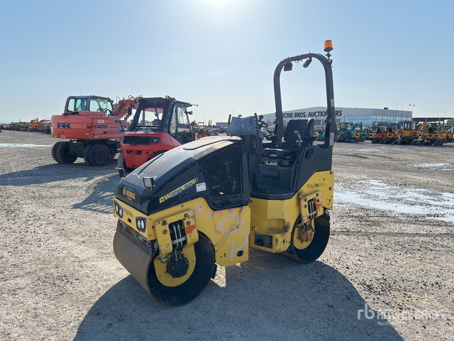 2013 Bomag BW100AD-5 Double Drum Roller - Дорожный каток: фото 4 2013 Bomag BW100AD-5 Double Drum Roller - Дорожный каток: фото 4