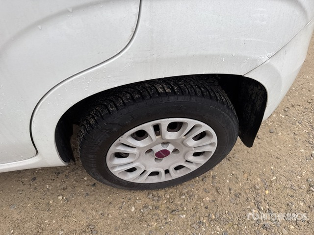 2013 Fiat Panda Automobile - Легковой автомобиль: фото 4 2013 Fiat Panda Automobile - Легковой автомобиль: фото 4