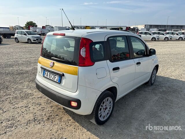 2014 Fiat Panda Automobile - Легковой автомобиль: фото 3 2014 Fiat Panda Automobile - Легковой автомобиль: фото 3
