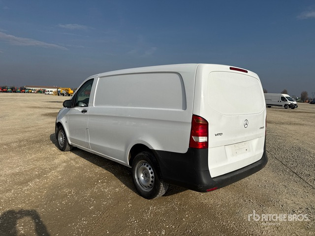 2016 Mercedes-Benz Vito Cargo Van - Грузовик с закрытым кузовом: фото 3 2016 Mercedes-Benz Vito Cargo Van - Грузовик с закрытым кузовом: фото 3