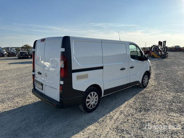 2017 Nissan NV300 Autocarro furgonato - Легковой фургон: фото 4 2017 Nissan NV300 Autocarro furgonato - Легковой фургон: фото 4