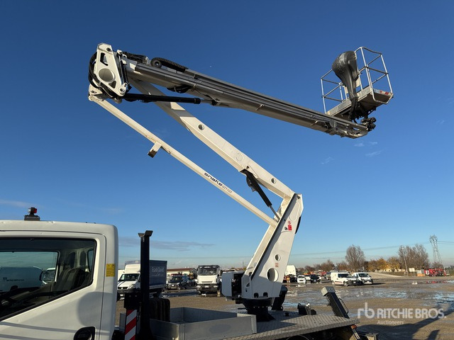 2018 Nissan Cabstar 35C13 2018 Oil&Steel Snake 21-12 21 m on Bucket Truck - Грузовик с подъемником: фото 4 2018 Nissan Cabstar 35C13 2018 Oil&Steel Snake 21-12 21 m on Bucket Truck - Грузовик с подъемником: фото 4