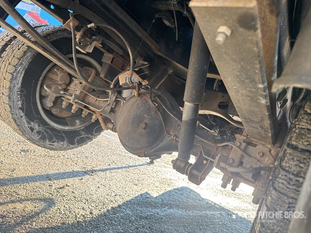 2021 Isuzu 2020 Oil&Steel Snake 2010 H Plu ... Bucket Truck - Грузовик с подъемником: фото 5 2021 Isuzu 2020 Oil&Steel Snake 2010 H Plu ... Bucket Truck - Грузовик с подъемником: фото 5