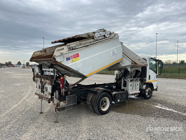 Isuzu P75 Autocarro per rifiuti - Мусоровоз: фото 4 Isuzu P75 Autocarro per rifiuti - Мусоровоз: фото 4