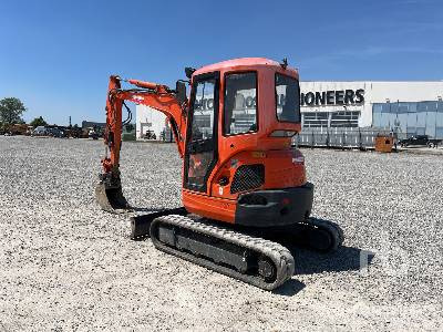 KUBOTA U35-3A2 - Мини-экскаватор: фото 2 KUBOTA U35-3A2 - Мини-экскаватор: фото 2