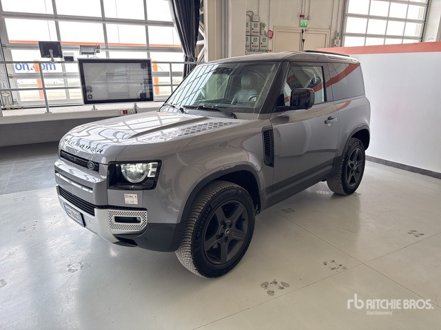 Land Rover Defender SUV - Внедорожник: фото 1 Land Rover Defender SUV - Внедорожник: фото 1