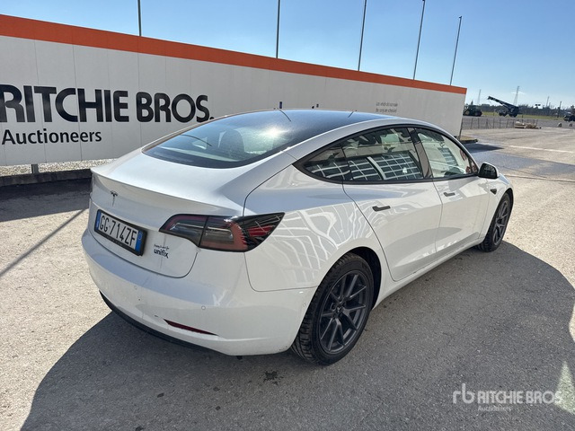 Tesla Model 3 Automobile - Легковой автомобиль: фото 3 Tesla Model 3 Automobile - Легковой автомобиль: фото 3