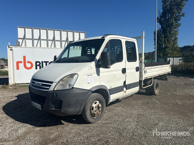 2007 Iveco 35C15 Crew Cab 4x2 Camion Benne Doubl ... S/A Dump Truck - Малотоннажный самосвал, Грузопассажирский фургон: фото 1 2007 Iveco 35C15 Crew Cab 4x2 Camion Benne Doubl ... S/A Dump Truck - Малотоннажный самосвал, Грузопассажирский фургон: фото 1