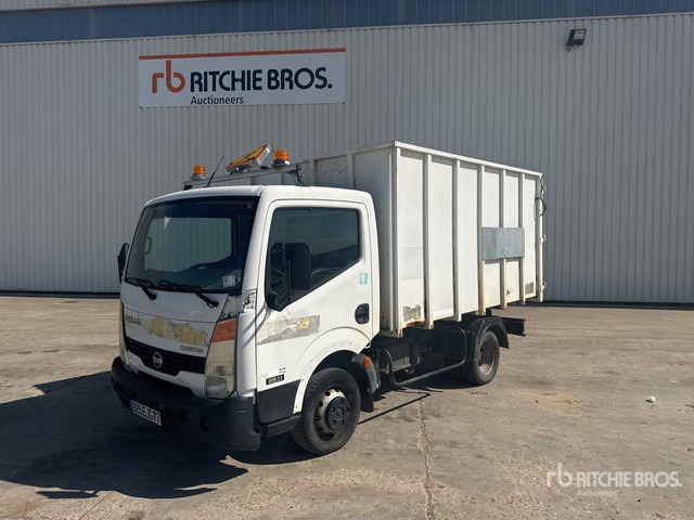 2007 Nissan Cabstar 35.11 4x2 Camion Benne Dump Truck: Light Duty - Малотоннажный самосвал: фото 1 2007 Nissan Cabstar 35.11 4x2 Camion Benne Dump Truck: Light Duty - Малотоннажный самосвал: фото 1